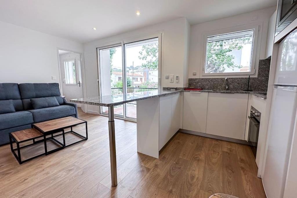 Can Romy Appartement T3 B - A 20M De La Plage De Cala Montgo Ля Эскала Экстерьер фото