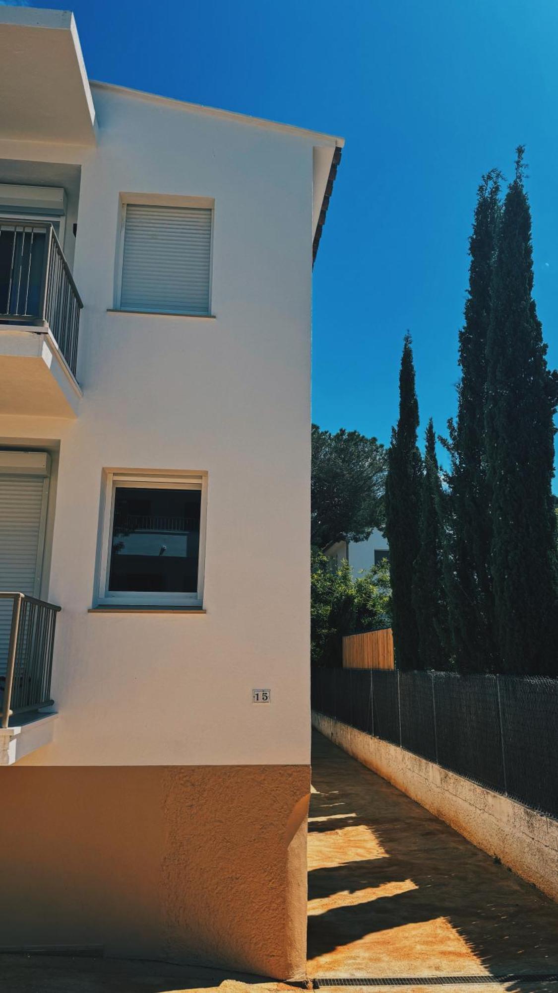 Can Romy Appartement T3 B - A 20M De La Plage De Cala Montgo Ля Эскала Экстерьер фото
